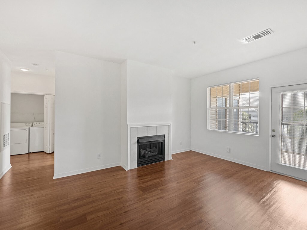 Heritage On The Merrimack Apartments, 38 Hawthorne Drive, Bedford, NH